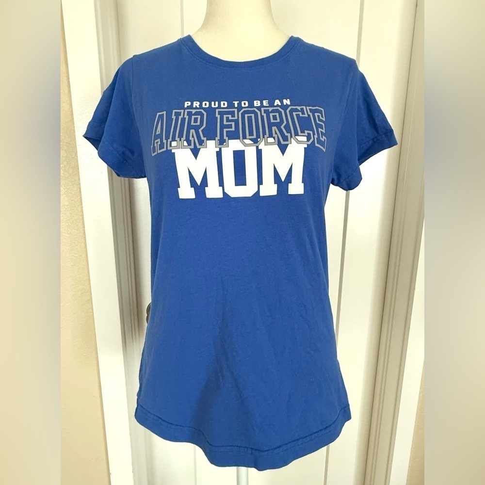 Armed Forces Gear Air Force Mom T-Shirt Women’s Medium Blue